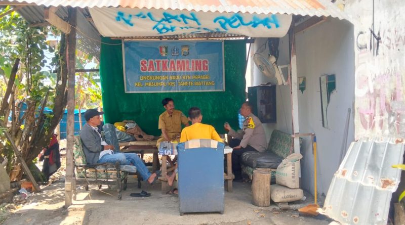 Dekat dengan Warga, Bripka Sultan Terus Jalin Komunikasi Melalui Sambang Wilayah Binaan