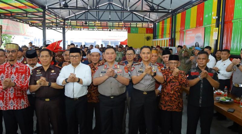 Kumpul Bersama Masyarakat di Kabupaten Gowa, Kapolda Sulsel Ajak Warga Berperan Aktif Jaga Kamtibmas